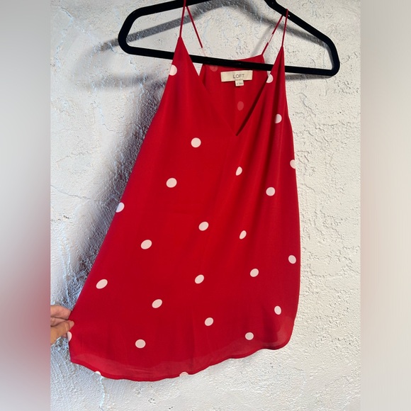 Loft red and white shell. Pretty and flowy - Picture 2 of 5